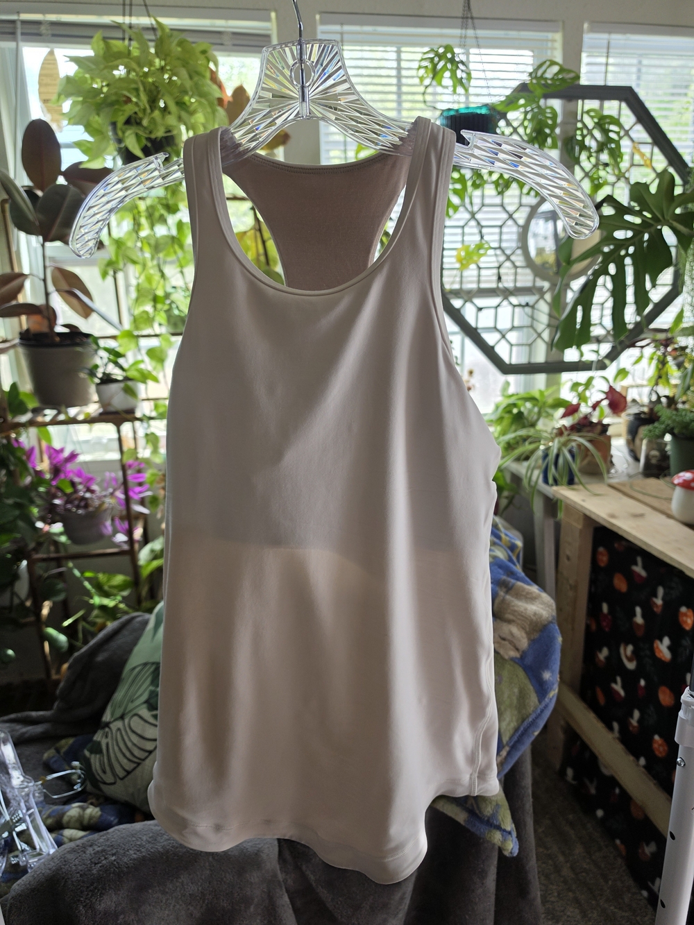 Lululemon Pursuit of Speed 2-in-1 Tank Cream Racerback Built-In Bra